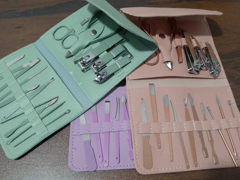 Nail Clipper Manicure Pedicure Set With Leather Case (Premium Quality)